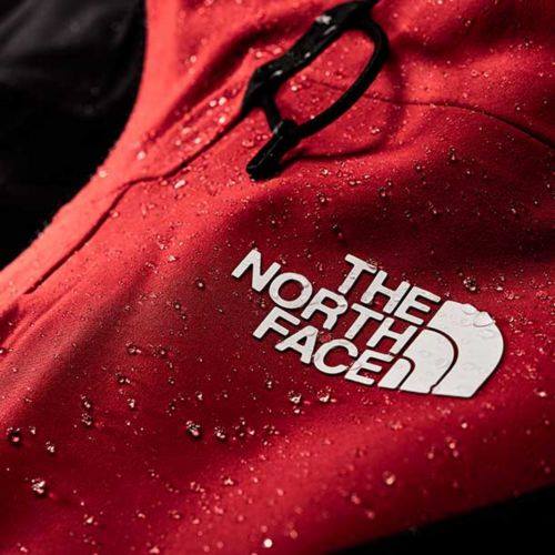 North Face กับไอเดียการโปรโมท Apex Flex GTX ผ่านสายฝน