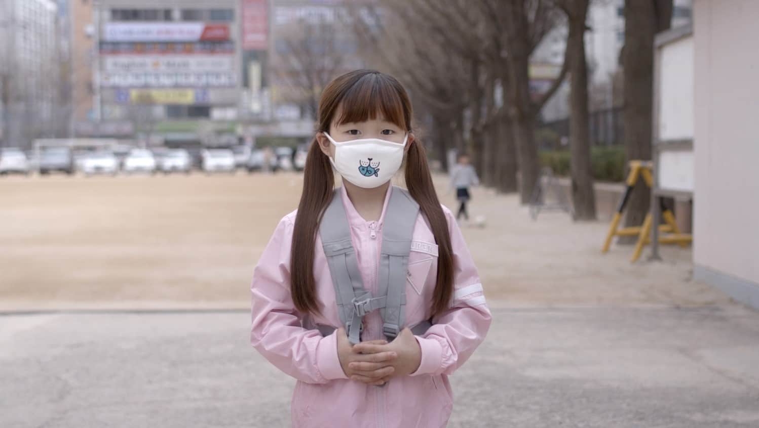Peekaboo Mask ใช้ความน่ารักเข้าสู้ฝุ่น PM 2.5